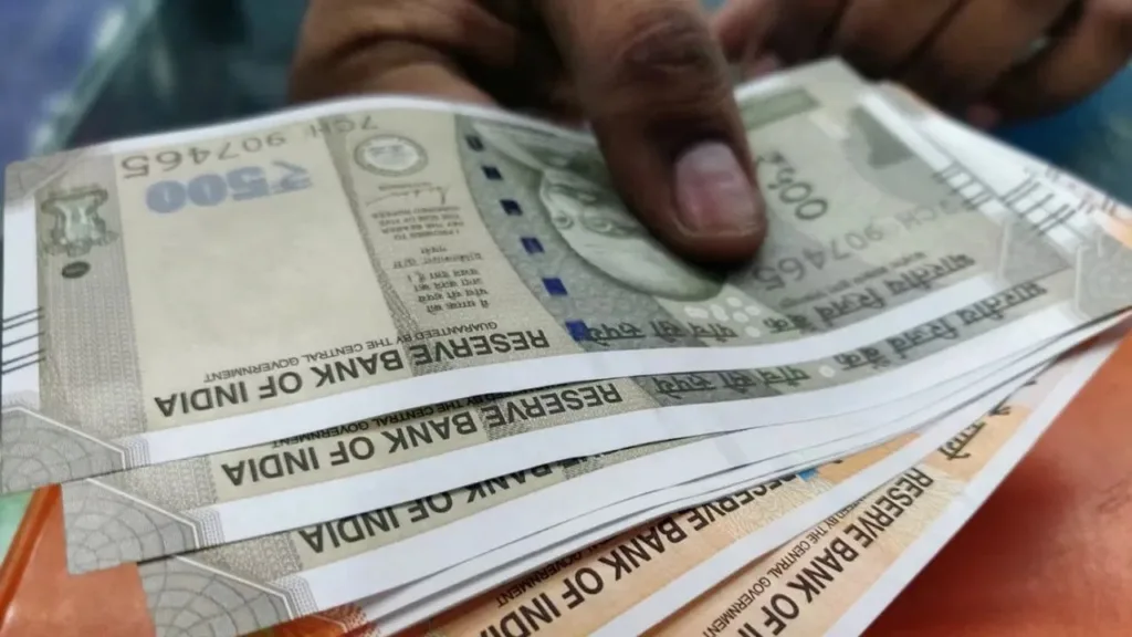 महिलाओं के लिए बड़ी सौगात, बिना गारंटी मिलेगा 2500 रुपये और 20 हजार का लोन