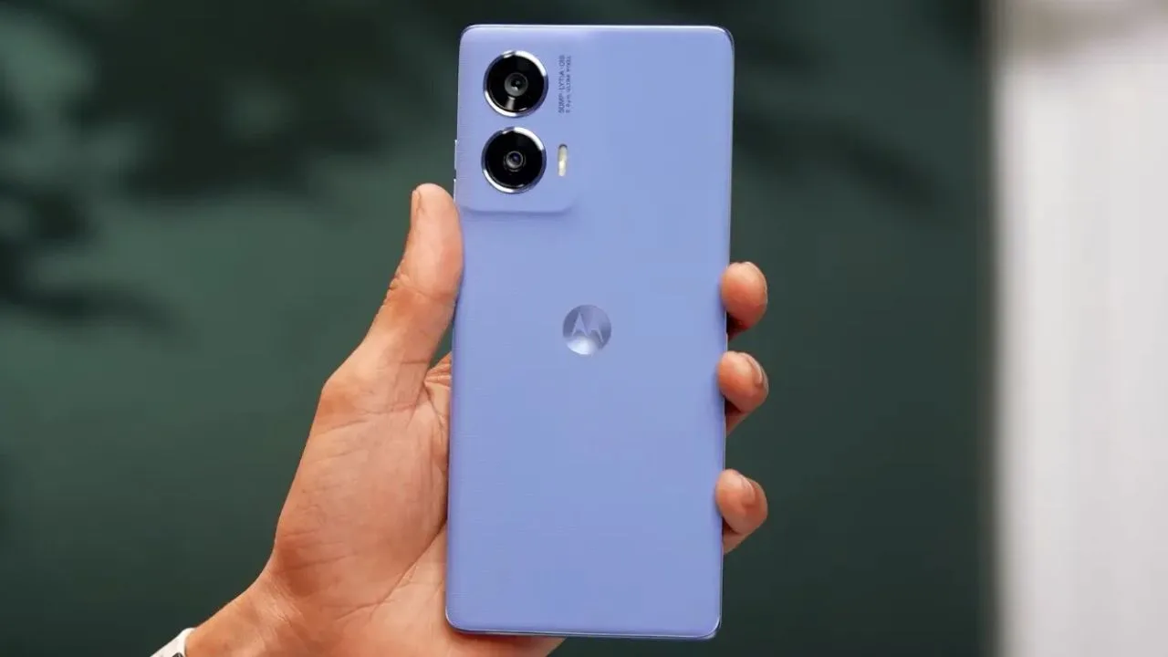 Motorola G96 5G Phone with 5500 mAh Battery, 50MP Camera & Snapdragon Chipset- Grab with ₹3,000 Discount in Super Deals - Times Bull