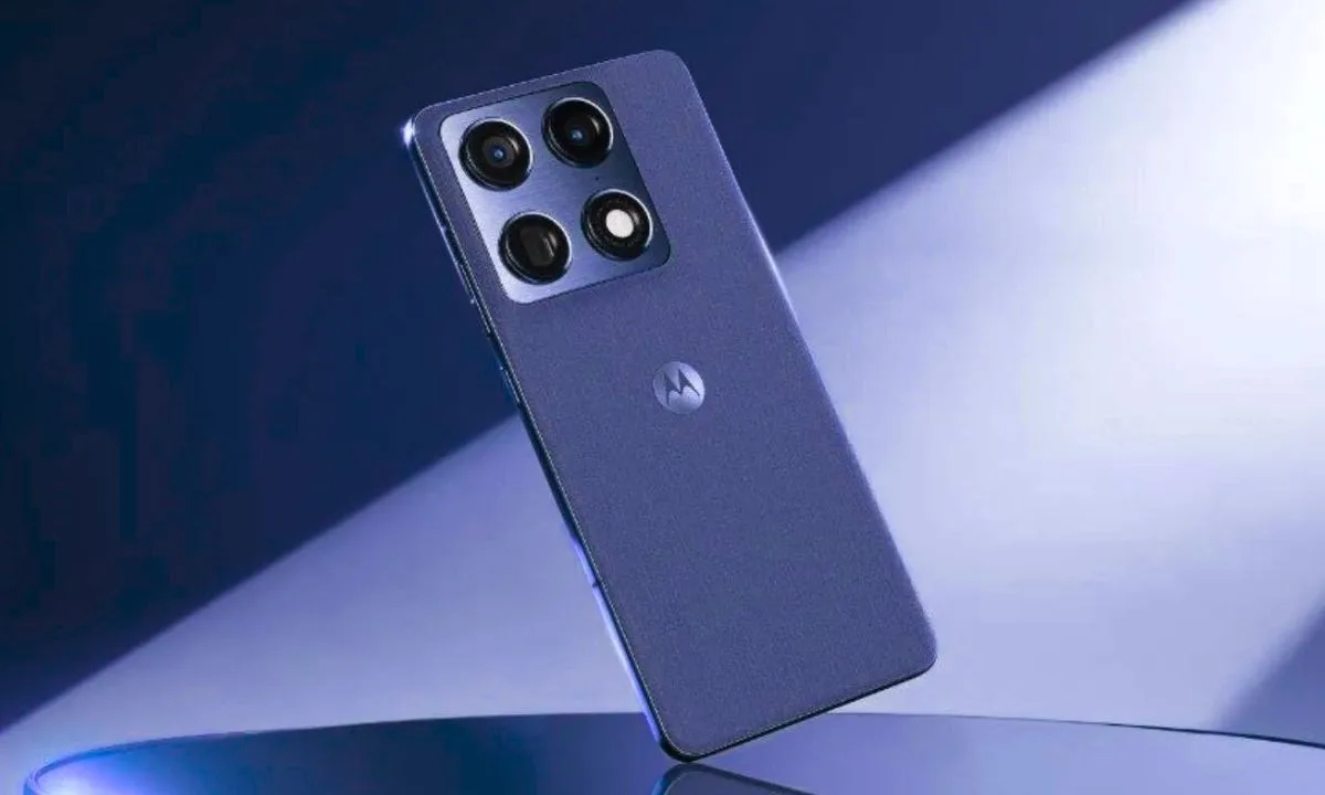 Flipkart Valentine Day Sale- Buy Motorola Signature At up to 19% Discount Order Now! - Times Bull