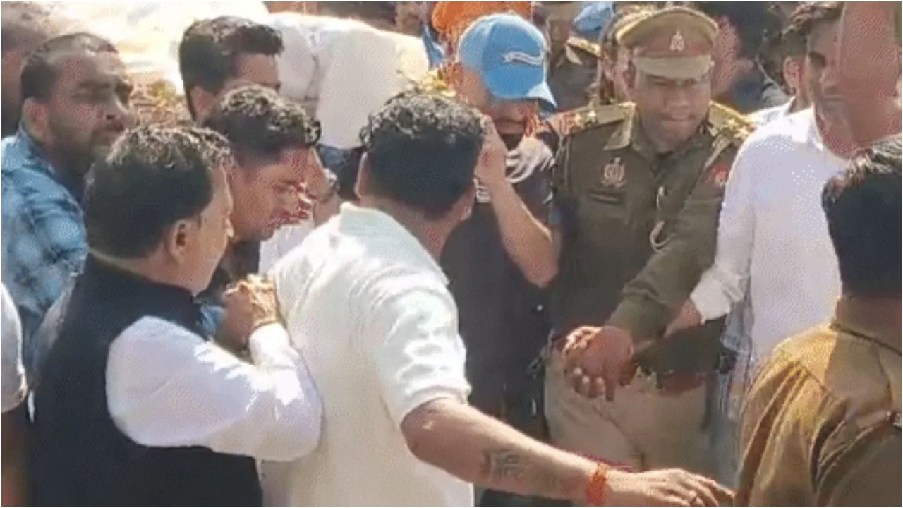 Father death – Rinku Singh Gives Shoulder to Father’s Funeral Pyre, Breaks Down in Tears
