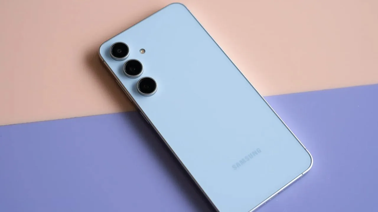 Samsung Galaxy S24 5G Phone Gets 39% Discount on Amazon- EMI Starts at Just ₹1,723, See Cashback Offers & Features. - Times Bull