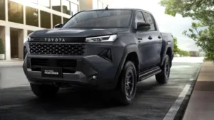 टोयोटा की मिडसाइज SUV हाईराइडर ने मारी बाज़ी, क्रिस्टा-फॉर्च्यूनर पीछे in Hindi News category