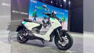 Yamaha EC-06 Electric Scooter Launched in India - Price 1.67 Lakh Range 169 Km