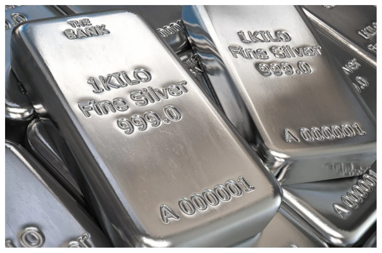 Silver Rate Today Feb 9 – Silver Jumps ₹15,000, Still ₹1.55 Lakh Cheaper Than All-Time High - Times Bull
