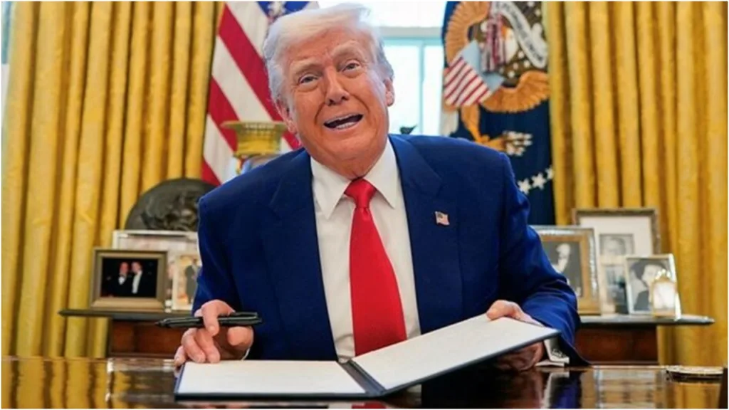 US Economy Rapidly Advancing, Donald Trump Makes Big Claim