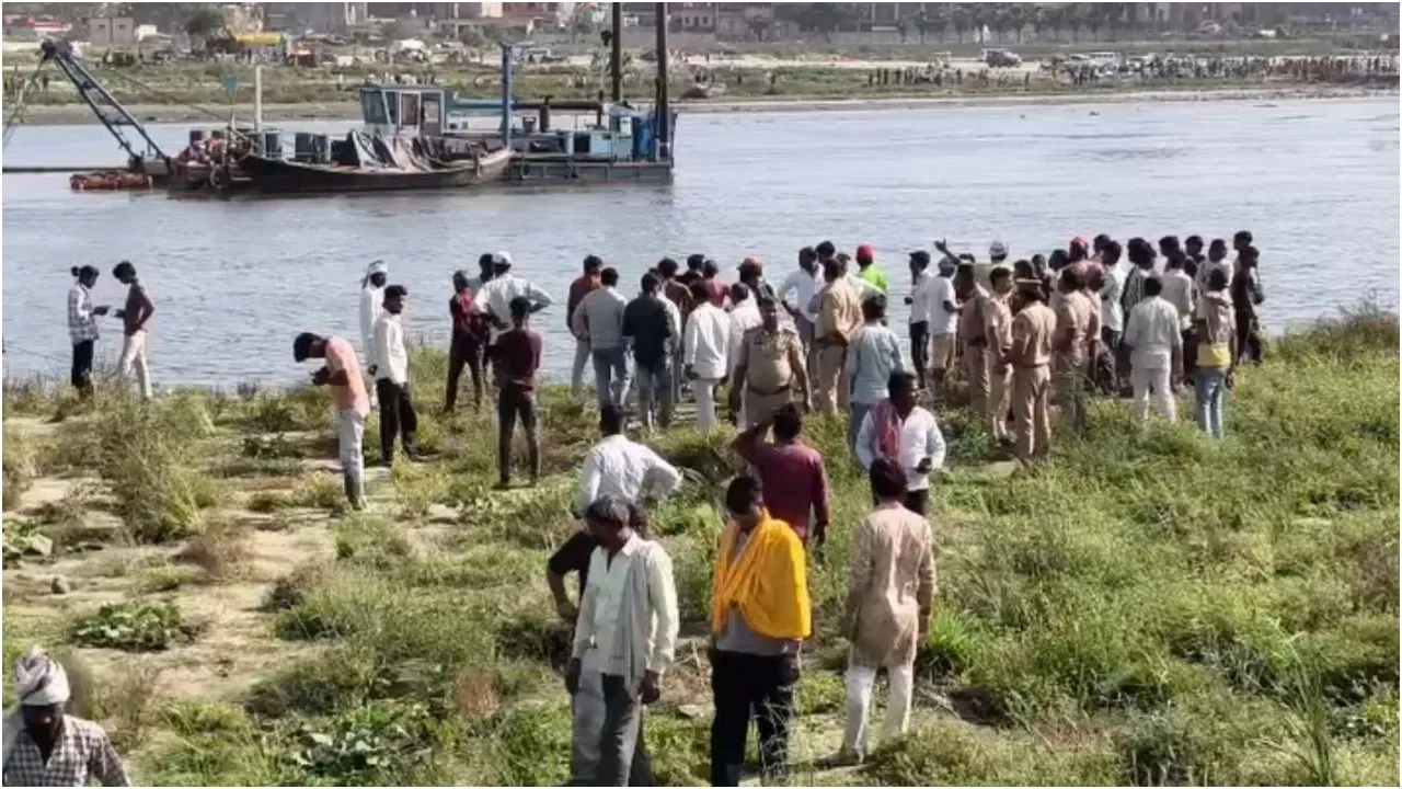 Mathura – 10 people killed as steamboat capsizes in Yamuna river in Vrindavan, rescue operations underway - Mathura Accident | Times Bull