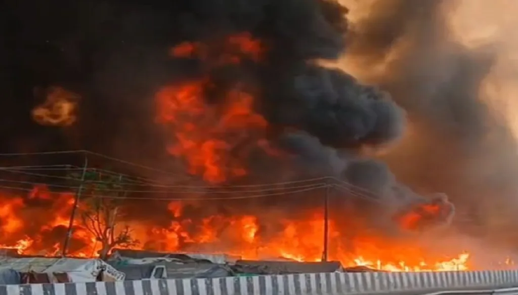 Terrifying Fire In Lucknow