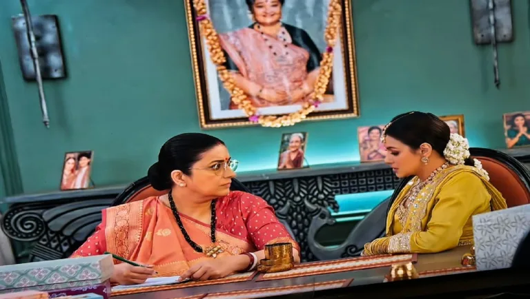 Big Blast Coming In Kyunki Saas Bhi Kabhi Bahu Thi 2- Tulsi's Shocking Move Exposes Naina, Must Watch 11 Tulsi (13)