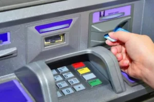 ATM Alert: एटीएम में