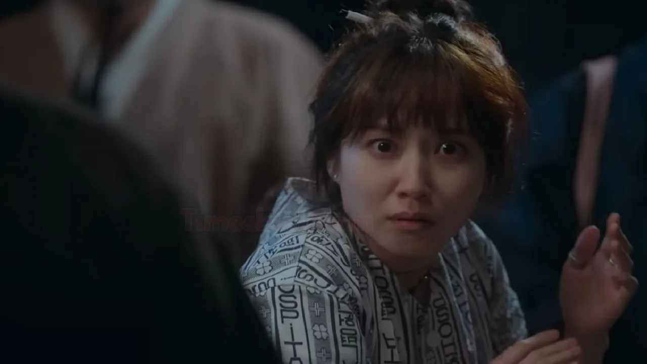 Forget Big Budget Films! This 8-Episode Comedy Thriller 7.9 Rating Has Taken Over OTT, Must Watch - Best Korean Drama | TIMESBULL