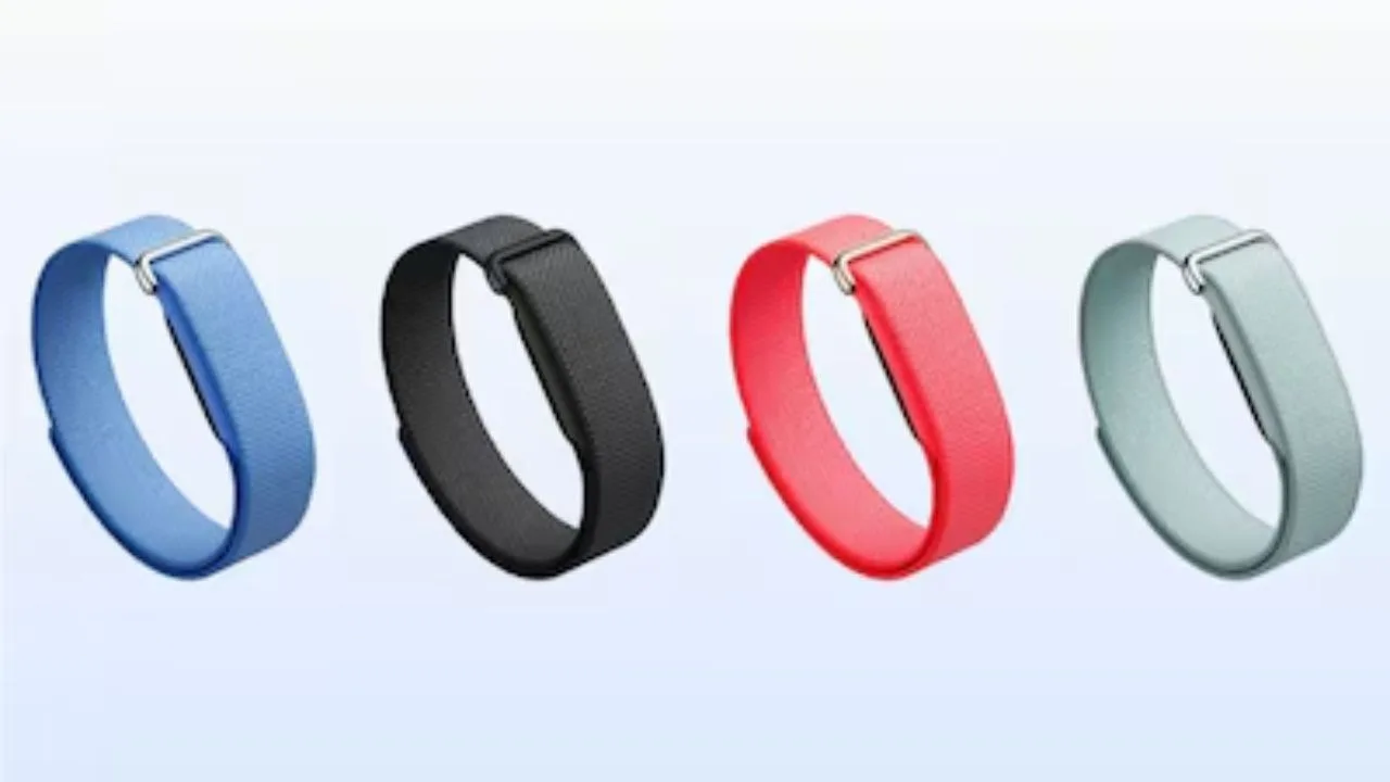 Fitbit Air Screenless Fitness Tracker Debuts with 7-Day Battery and Sleep Tracking - Fitbit Air Screenless Fitness Tracker | TIMESBULL