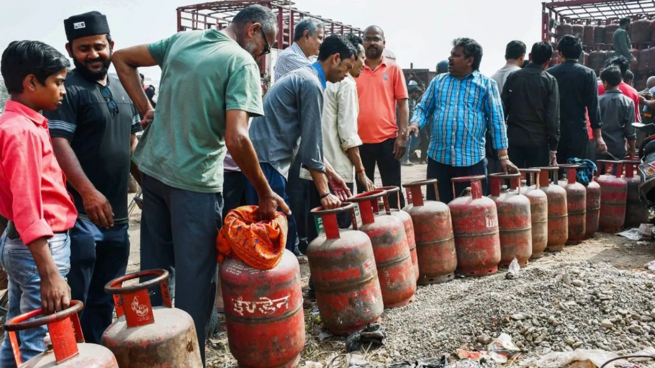 PNG Available in Your Area? LPG Cylinder Supply May Stop Soon, Here’s How to Apply Online - Lpg Cylinder 2026 | TIMESBULL