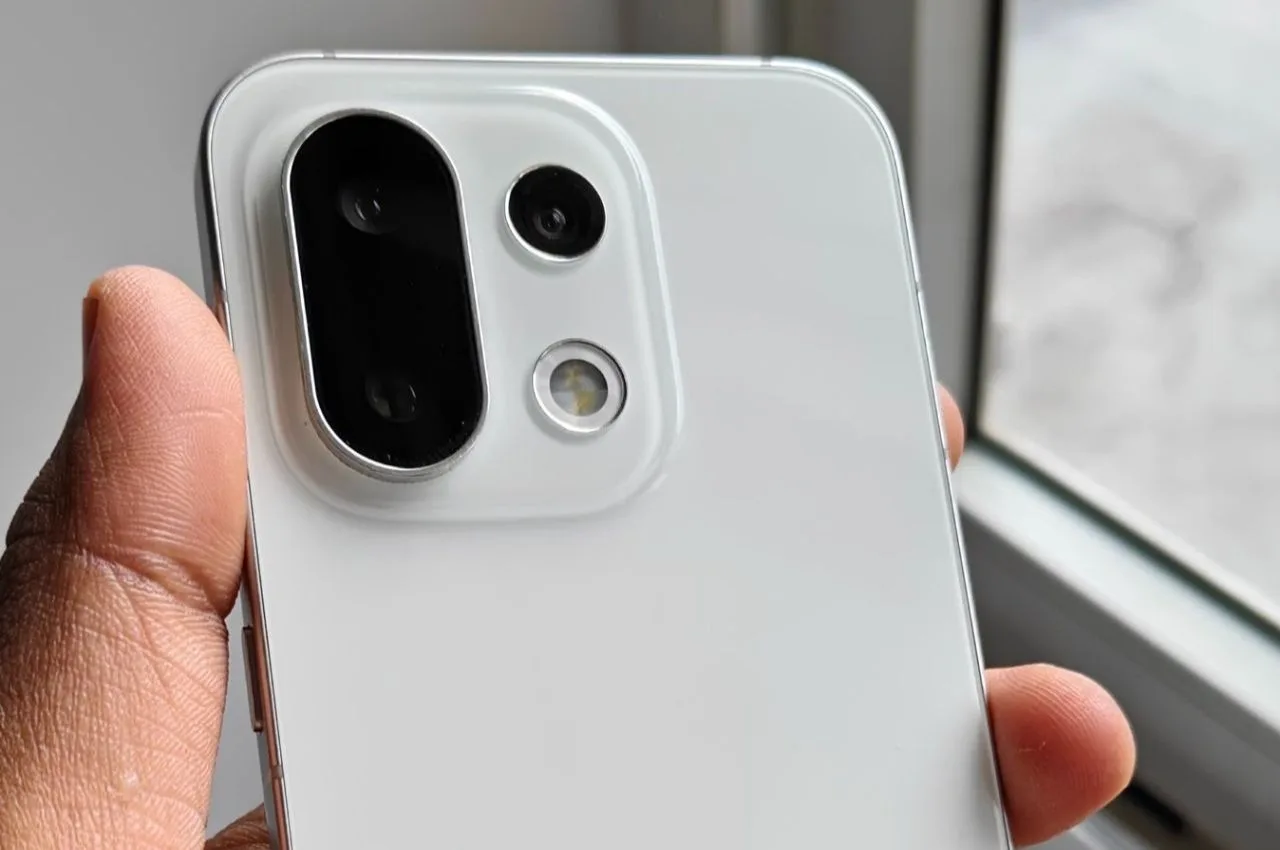 OPPO Reno 16 launching on May 25th: Check Specifications and Features - Oppo Reno 16 | TIMESBULL