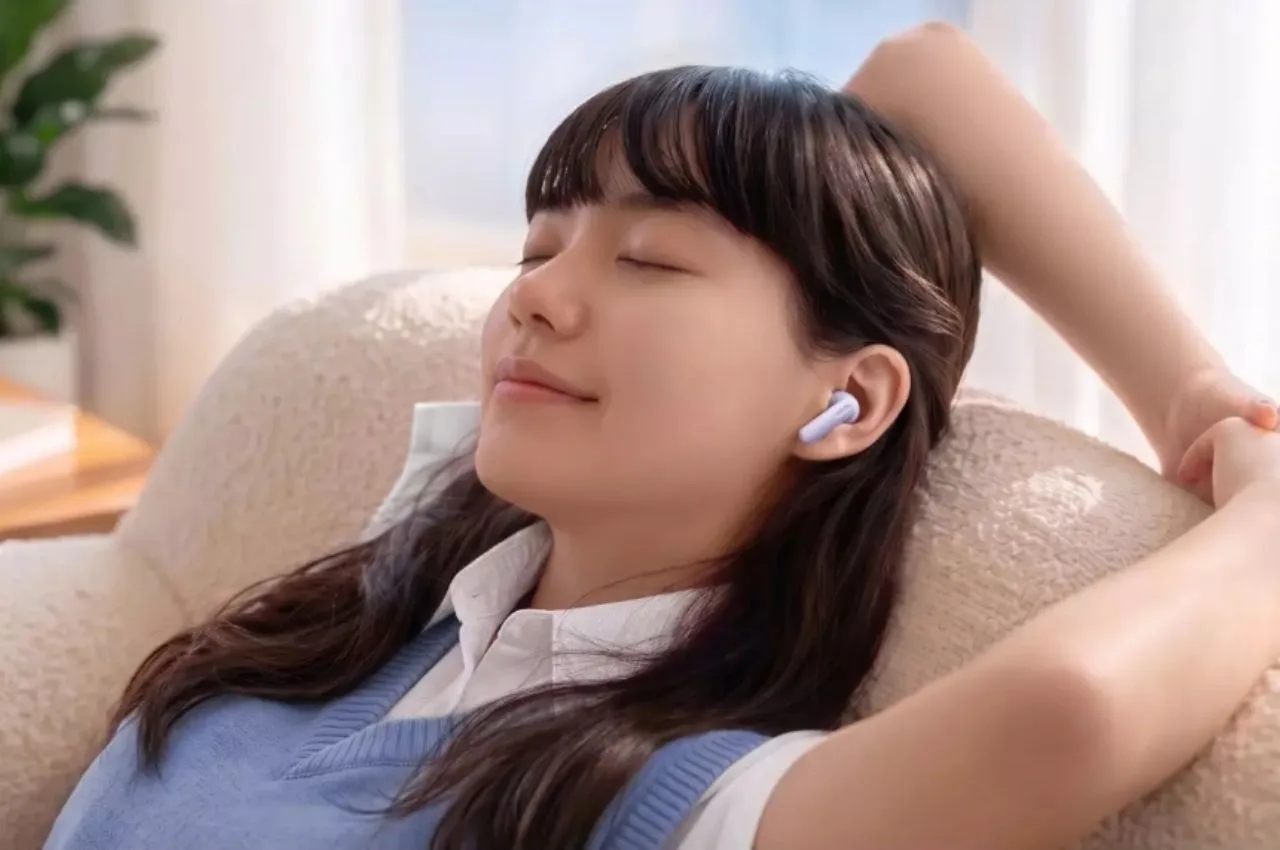 Oppo Enco Air 5 Launched: Budget Wireless Earbuds Arrive with Heavy-Hitting 52dB ANC, Bluetooth 6.1, and an Epic 54-Hour Battery Life - Oppo Enco Air 5 | TIMESBULL