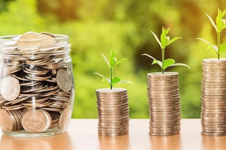ITR Filing 2026: FD Interest Is Taxable! Know These Tricks