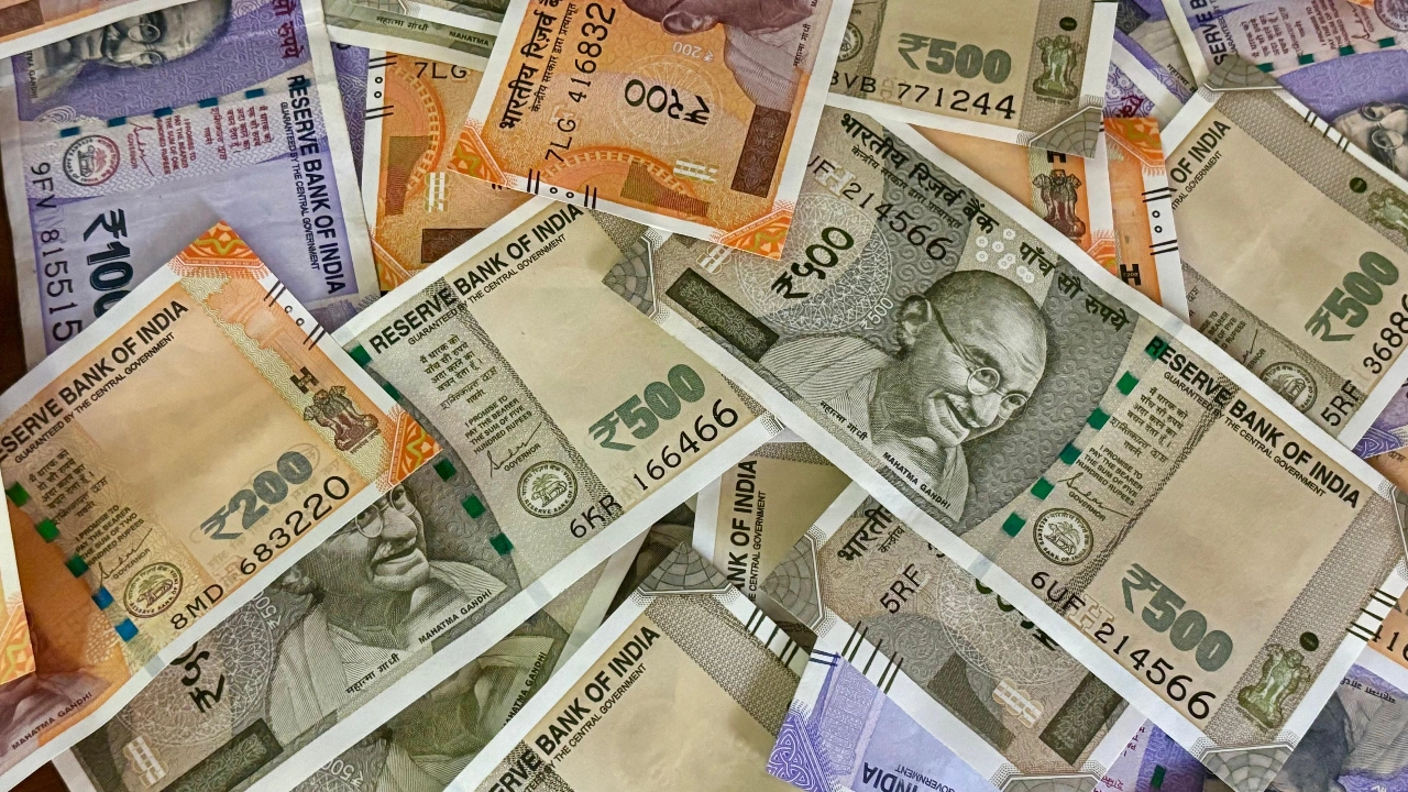 8th Pay Commission Update: Govt Restores Old Pension Benefits, Who Will Benefit? - Image 1
