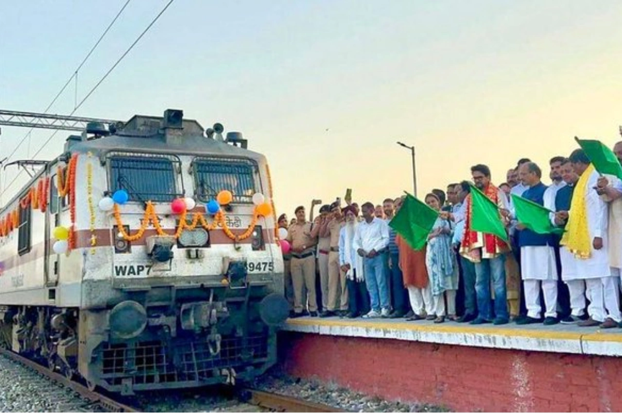Indian Railways- Travel from Himachal to Kolkata Made Easier, New Train Announced