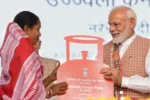 PM Ujjwala Yojana: LPG Subsidy Rule Changed! Now only 4 Cylinders will be Available