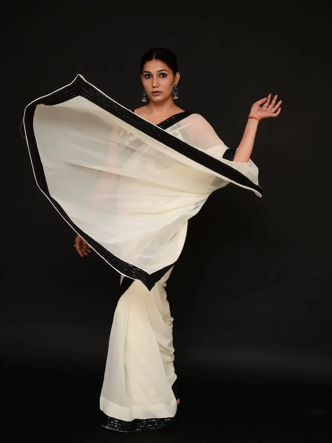 Sapna Choudhary Viral Look