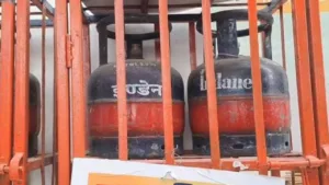 LPG Price Cut: 5