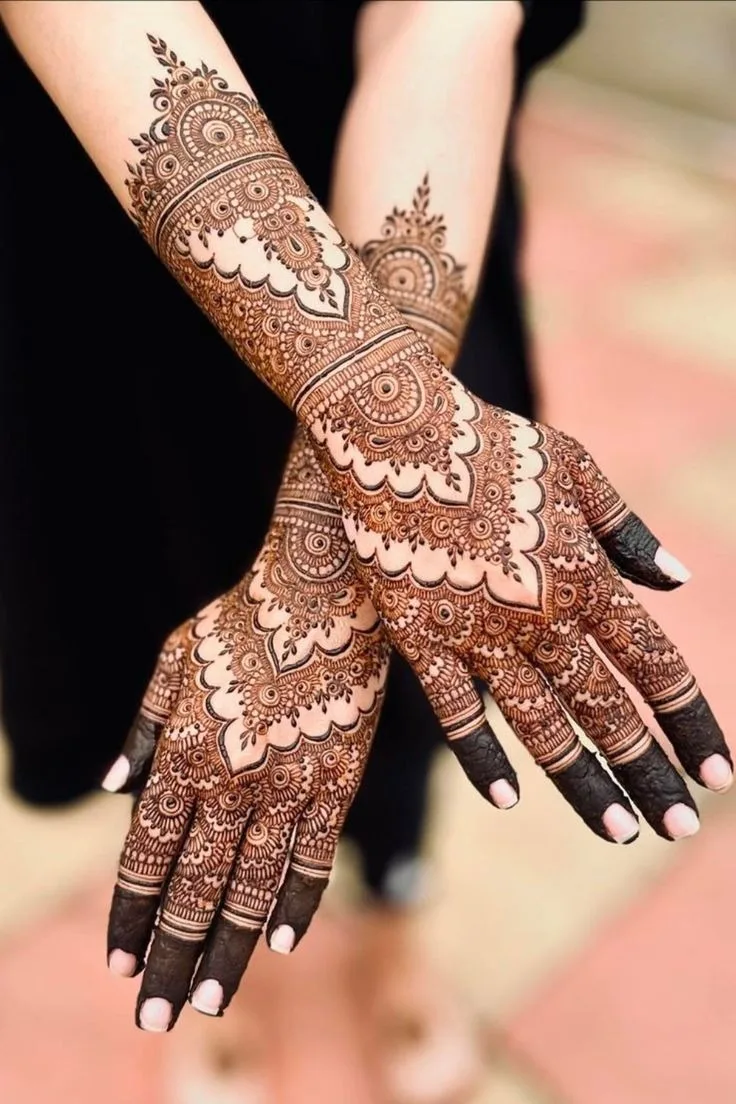 Full back hand design