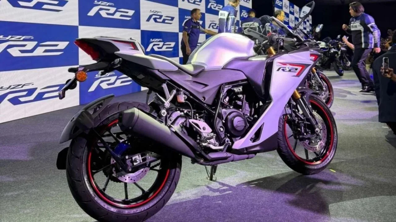 Yamaha R2 Launched in India with New 204cc Engine and 3 Riding Modes for ₹2.30 Lakh - Image 2
