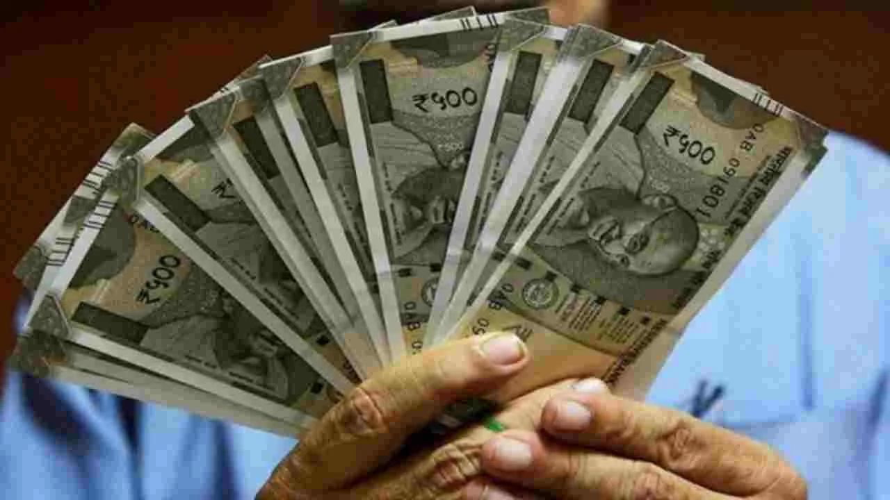8th Pay Commission: Will Level-10 Employees Get Over Rs 50,000 HRA? Employees in Watch