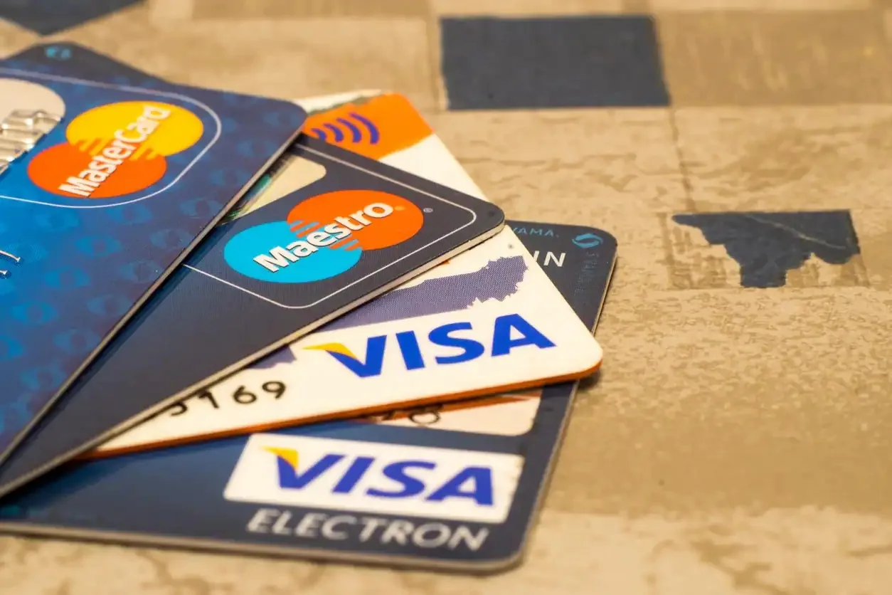 Credit Card – How to Get a College Student Credit Card Even Without a Job? Here’s How - Image 1