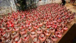 Free LPG– Rs 3,000