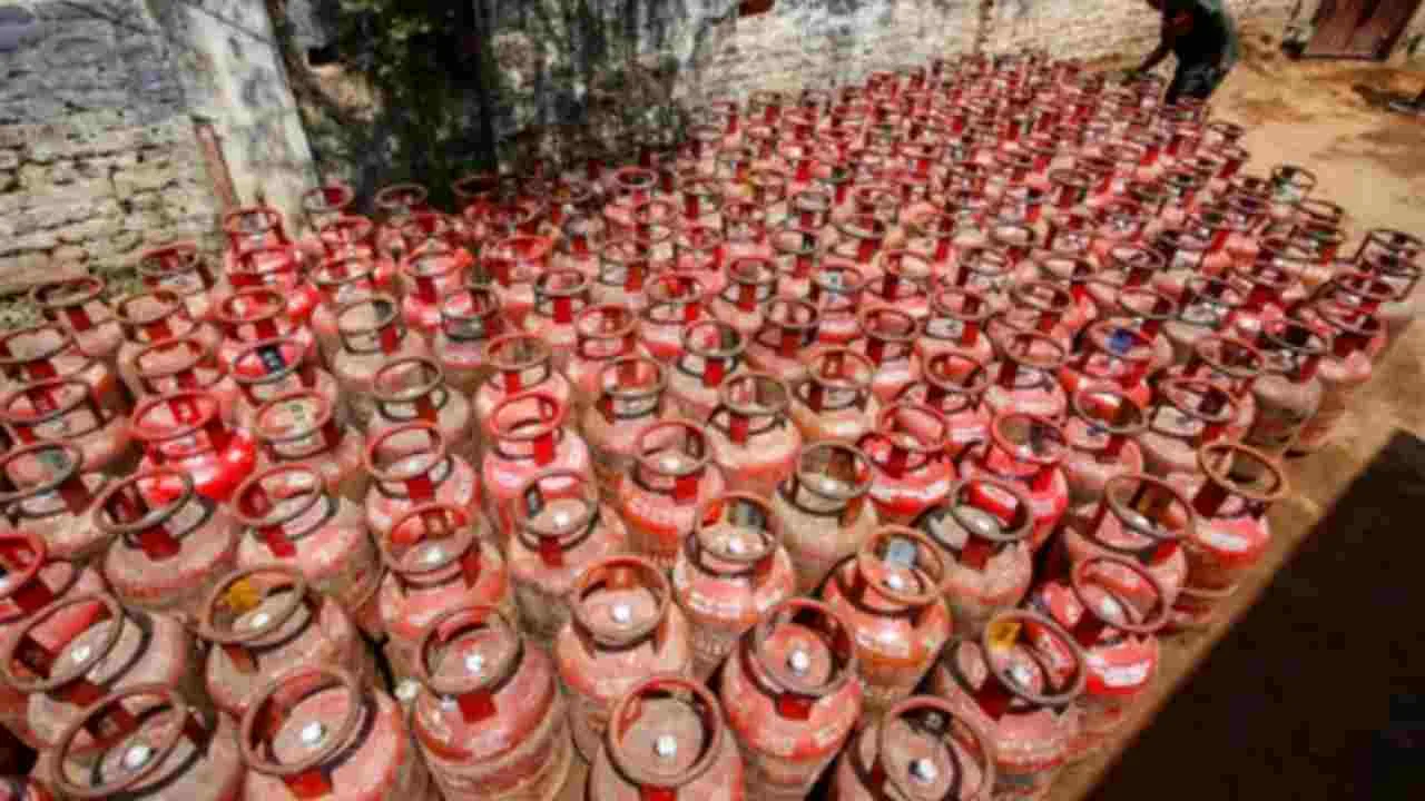 Free LPG– Rs 3,000 to Be Credited from September 9, Get 3 Free LPG Cylinders Every Year