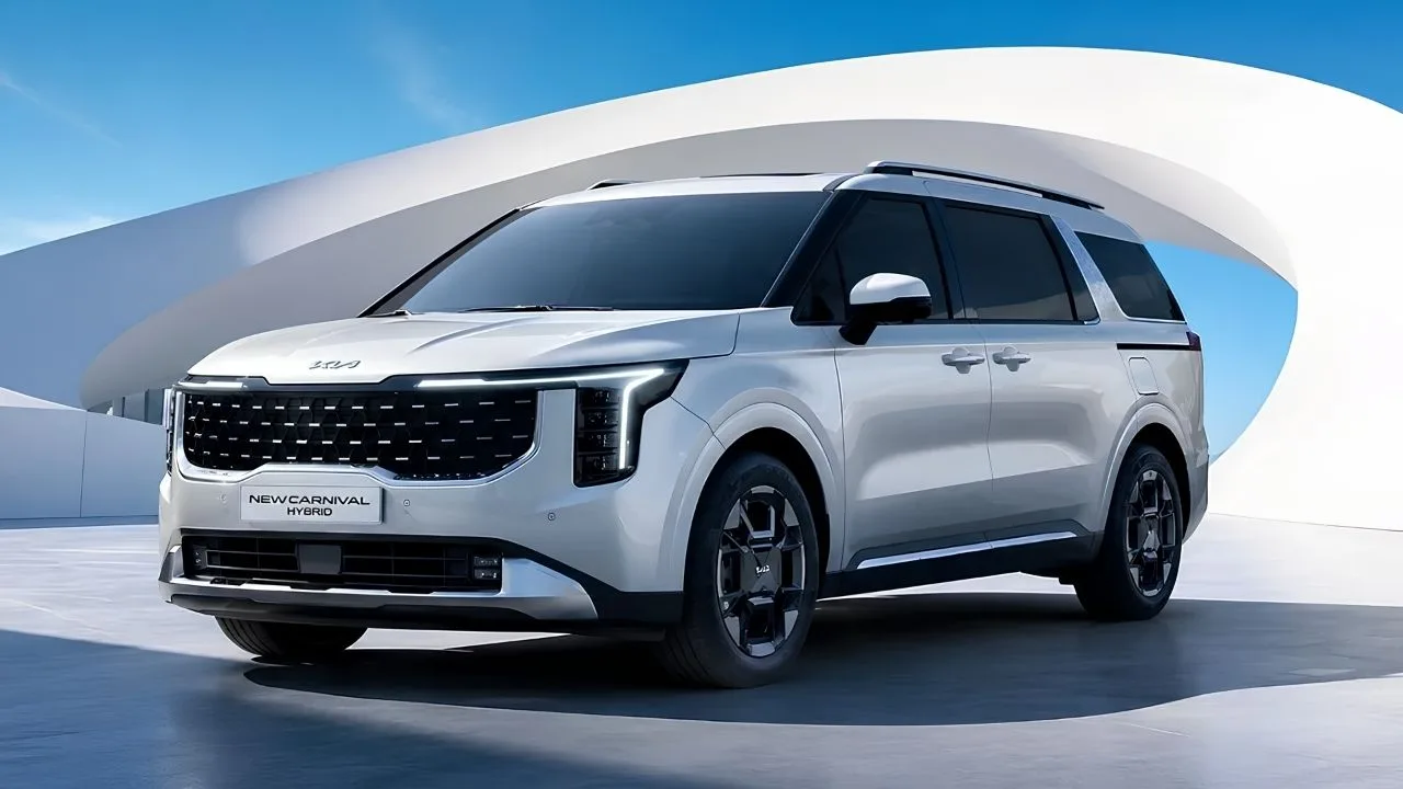 Kia Carnival Hybrid Unveiled in India, Luxury 7/8-Seater MPV to Come with 180 PS Engine - Image 1