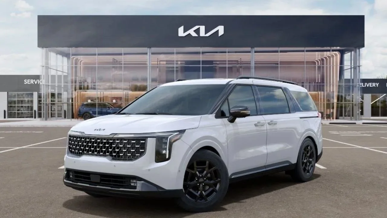 Kia Carnival Hybrid to launch with 242hp power and Premium Features on September 4 - Image 1