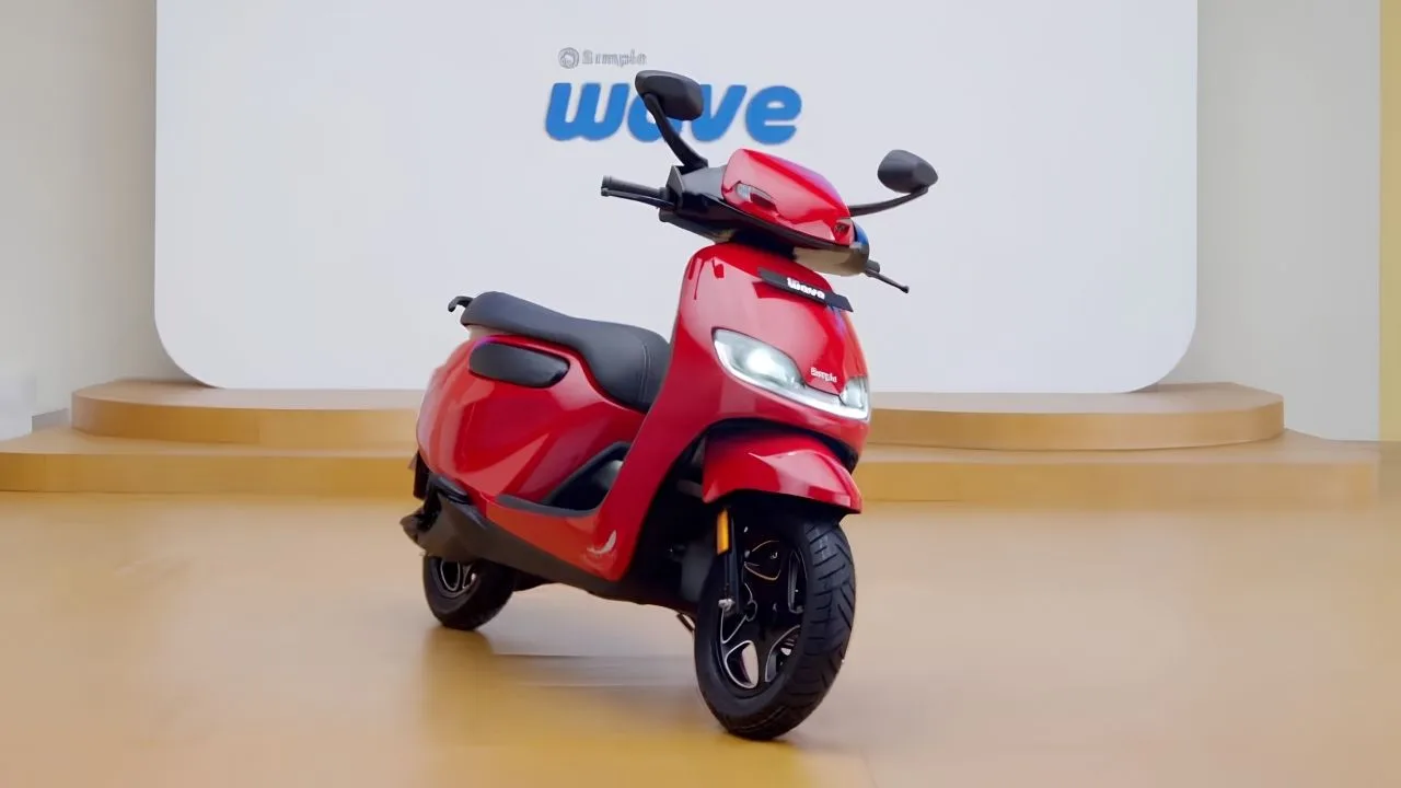Simple Wave Electric Scooter Launched in India with 243 km Range and 90 kmph Top Speed - Image 2