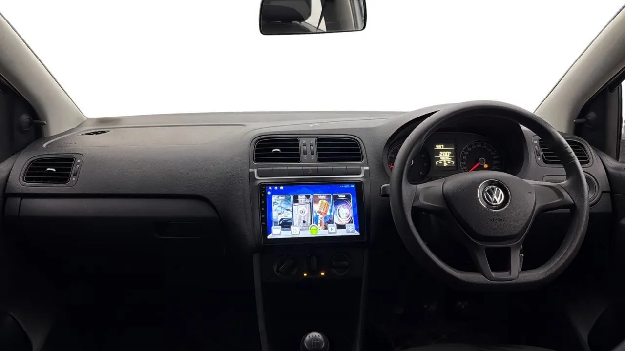 Volkswagen Polo 2015 for just ₹2.95 lakh, Know the engine and features - Image 2