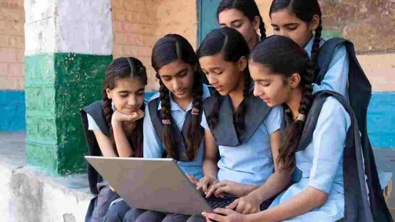 Sukanya Samriddhi Scheme: Will the Interest Rate Rise? Build a Rs 50 Lakh Fund for Daughter