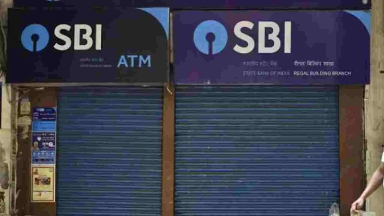 Bank Holiday: Will All Banks Remain Closed on Today on October 17? Check Here