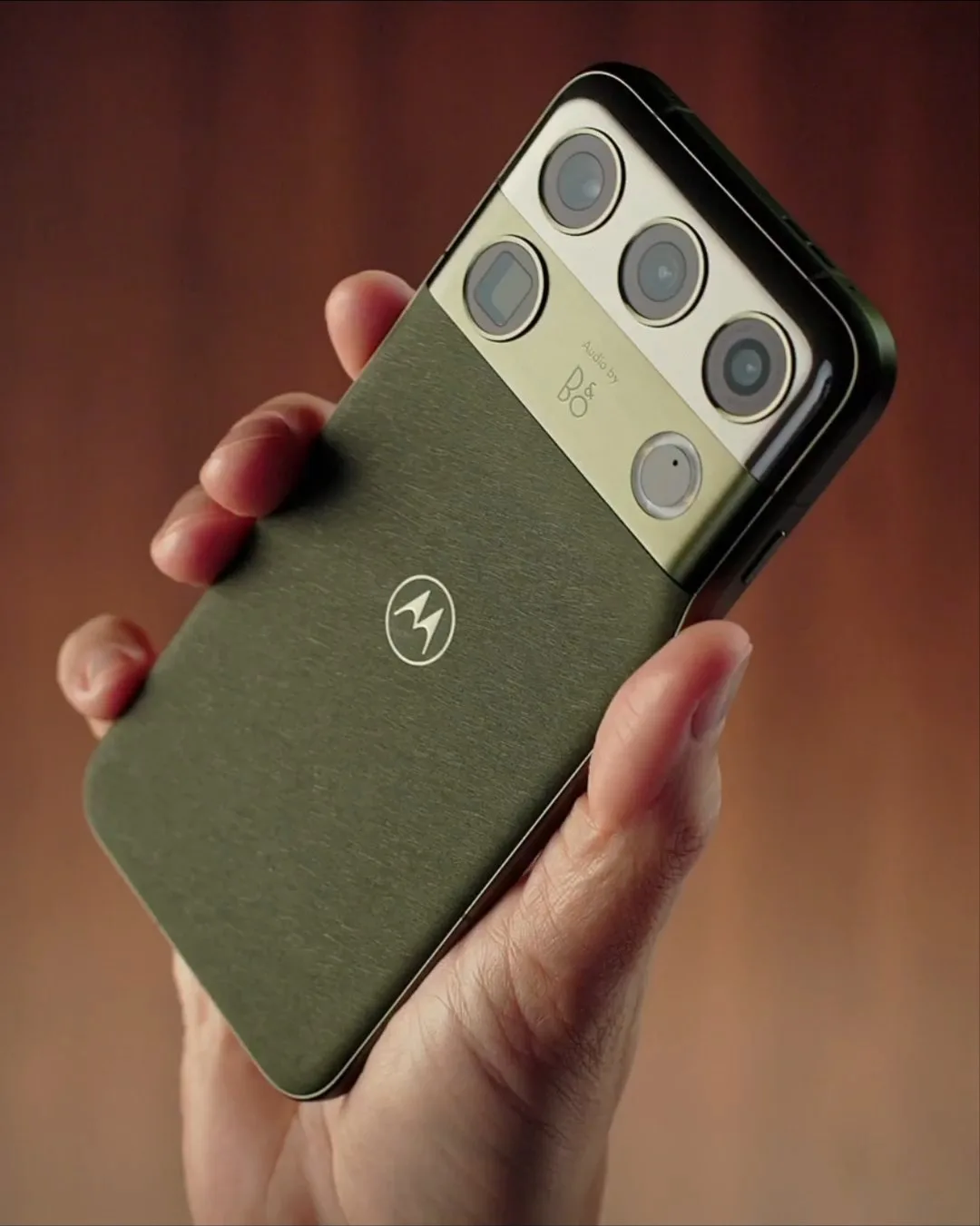 Motorola Signature 27 With 200MP Camera, Here First Look - Image 1