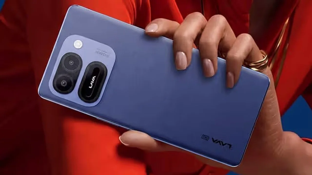 Lava Aura Curve Debuts with 3D Curved AMOLED & 6,000mAh Battery, Check Full Specifications - Image 1