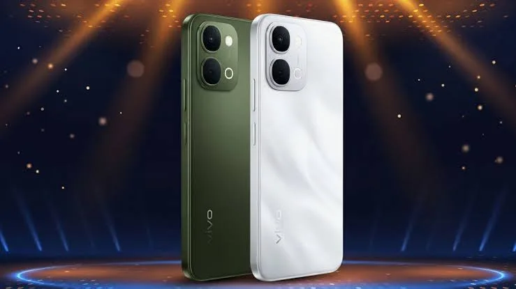 Best Camera and Biggest Battery Under ₹40,000 in 2026 – Full Details - Image 2