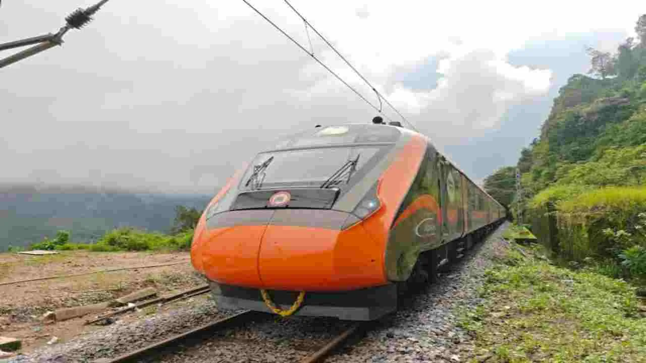 Bengaluru-Mumbai Vande Bharat Sleeper Train to Start from November 1! Check Timings and Fares