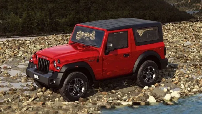 2025 Mahindra Thar 3-Door Facelift: New Infotainment, Premium Cabin & Modern Features