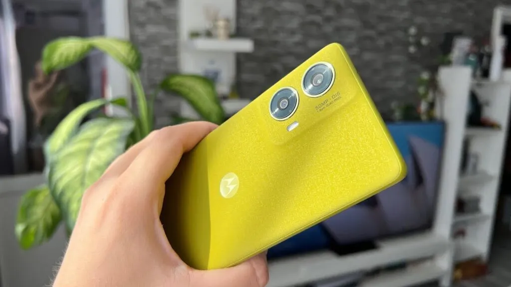 Motorola G85 5G Phone Gets A Massive 23 Price Cut