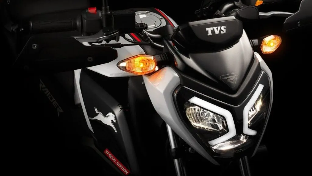 TVS Raider 125 1